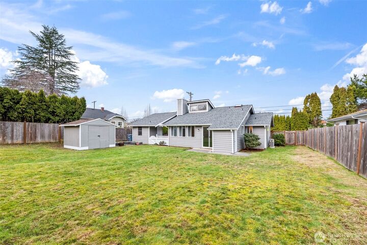 Property Photo:  8410  29th Street W  WA 98466 