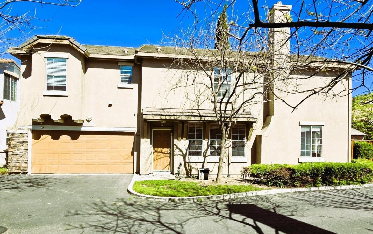 Property Photo:  312 Mullion Court  CA 95116 