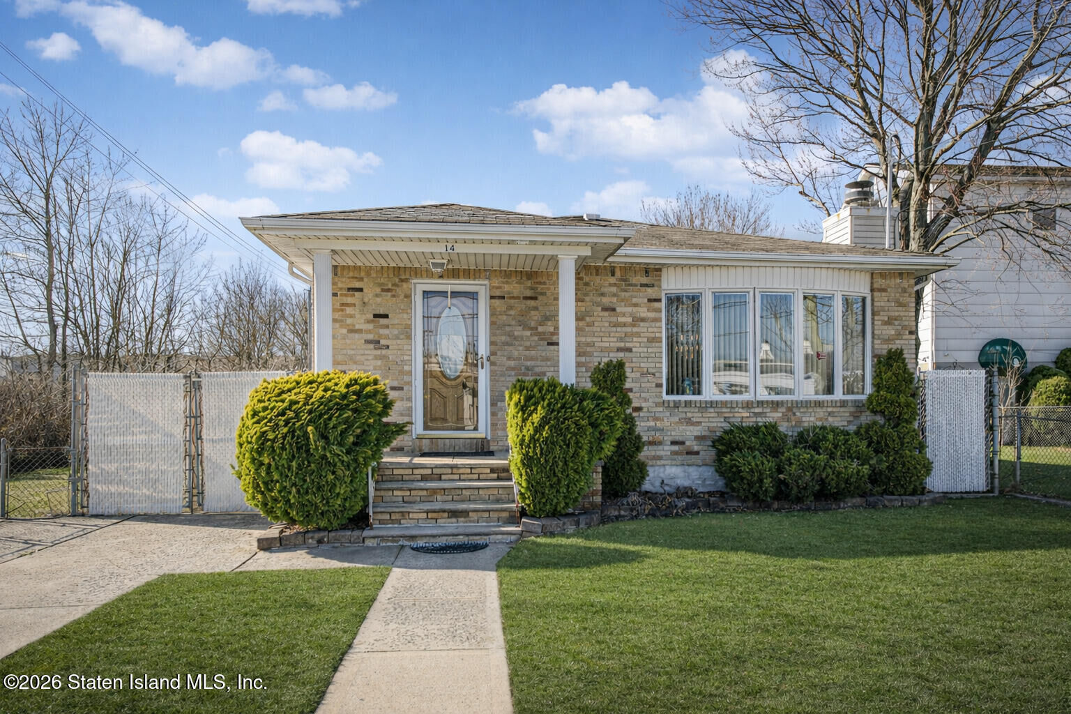 Property Photo: 14 Montreal Avenue NY 10306