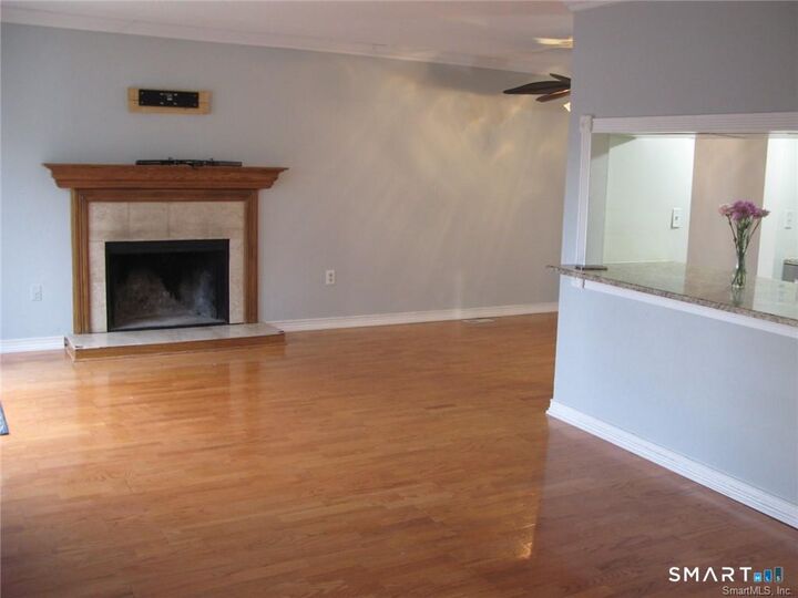 Property Photo:  3 Sandlewood Lane 3  CT 06877 