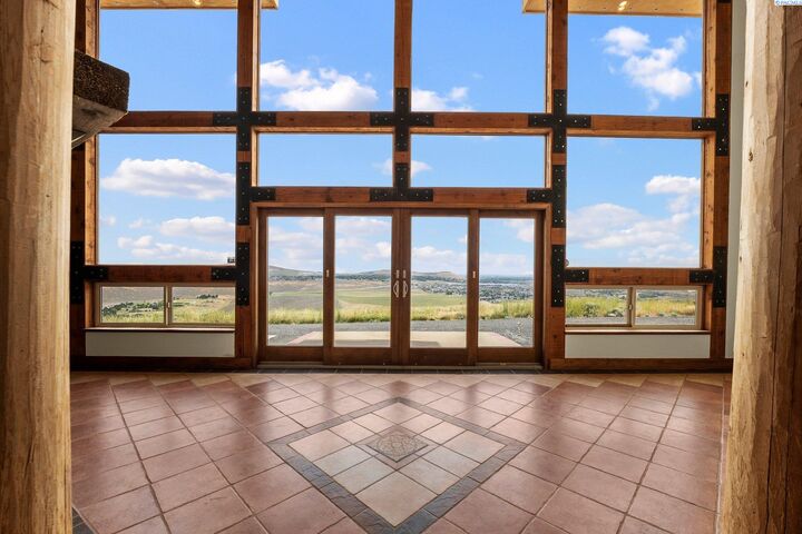Property Photo:  34214 S Glenn Miller Road Pr SE  WA 99338 