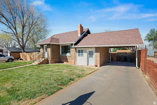 Property Photo: 39 E 300 S UT 84737