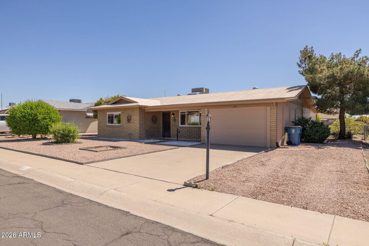 Property Photo: 1879 W 14th Avenue AZ 85120
