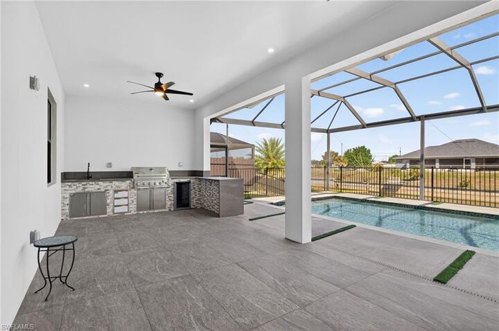 Property Photo: 1617 NE 12th St FL 33909