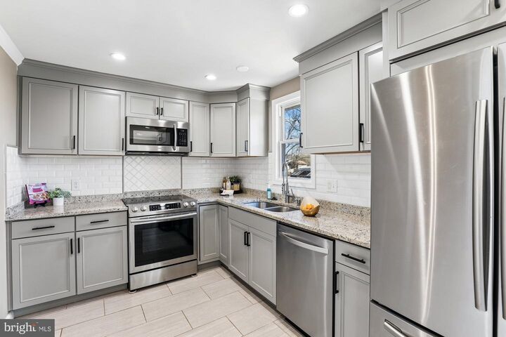 Property Photo:  9505 Spotsylvania Street  VA 20110 