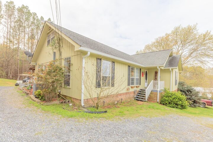 Property Photo:  1769 Tunnel Hill Varnell Road  GA 30755 