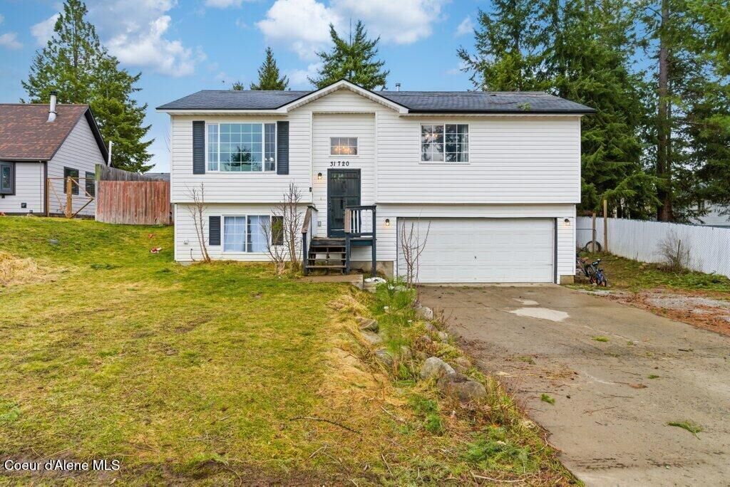 Property Photo:  31720 N Barbara Ave  ID 83869 