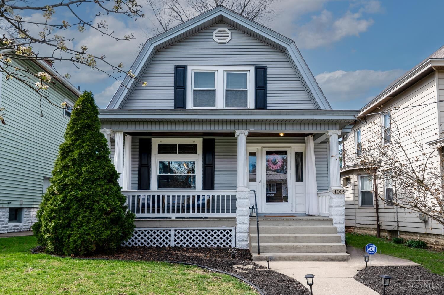 Property Photo:  4009 Forest Avenue  OH 45212 