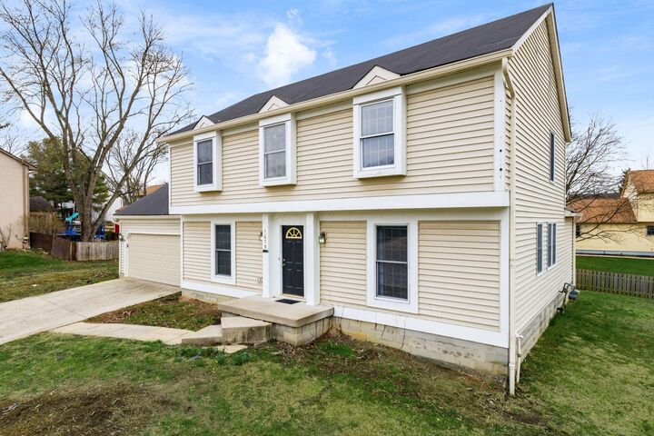 Property Photo:  1075 Carousel Court  OH 43081 