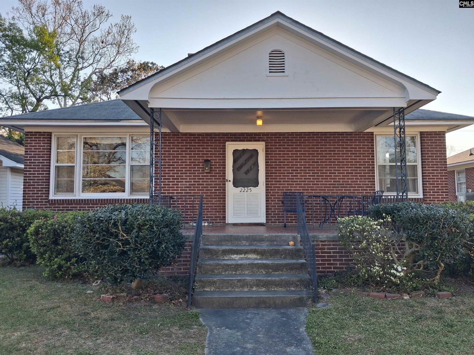 Property Photo:  2225 Wallace  SC 29201 
