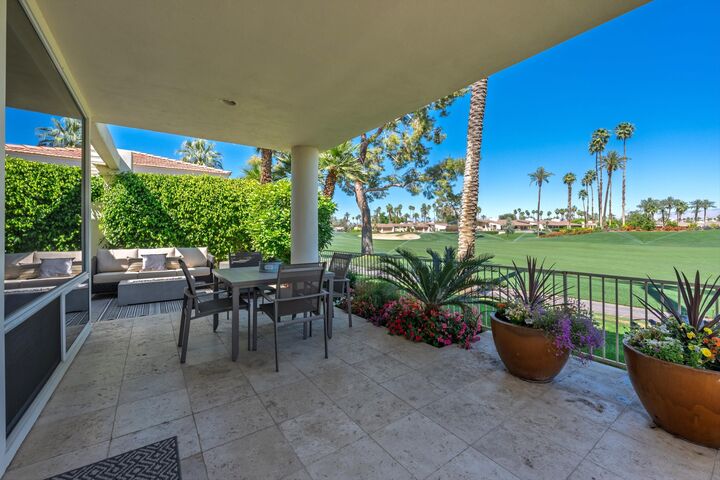 Property Photo:  75582 Vista Del Rey  CA 92210 