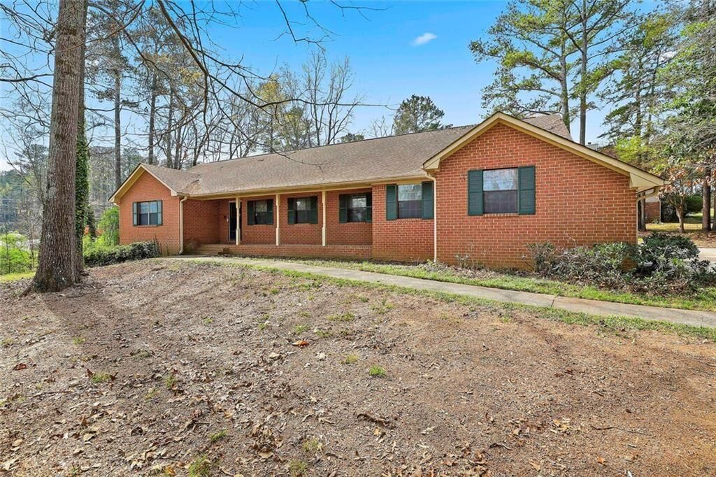 Property Photo:  195 Deer Forest Trail  GA 30214 