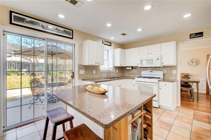 Property Photo:  1140 Winthrope Chase Drive  GA 30009 