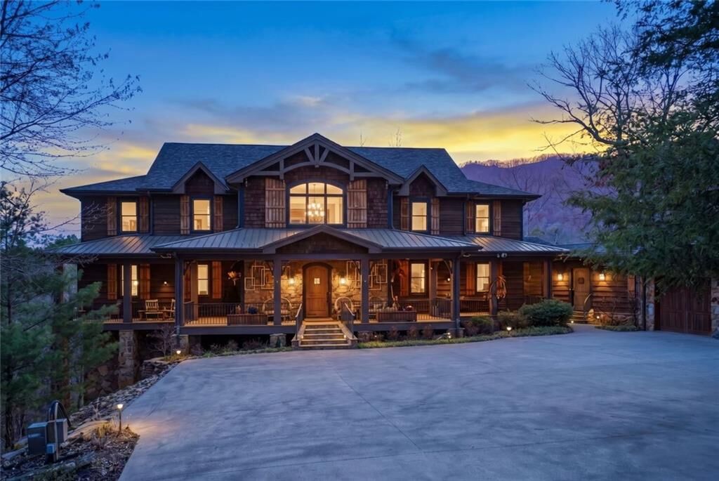 Property Photo:  124 Wilderness Way  GA 30536 