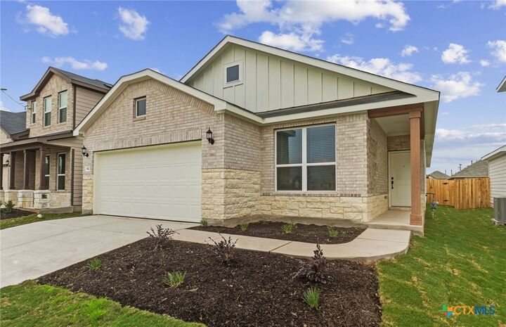 Property Photo:  342 Begonia Street  TX 78610 