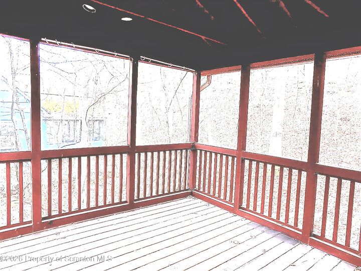 Property Photo:  353 Saunders Drive Pa  PA 18301 