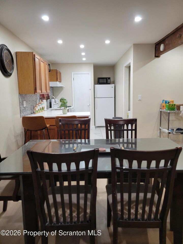 Property Photo:  353 Saunders Drive Pa  PA 18301 
