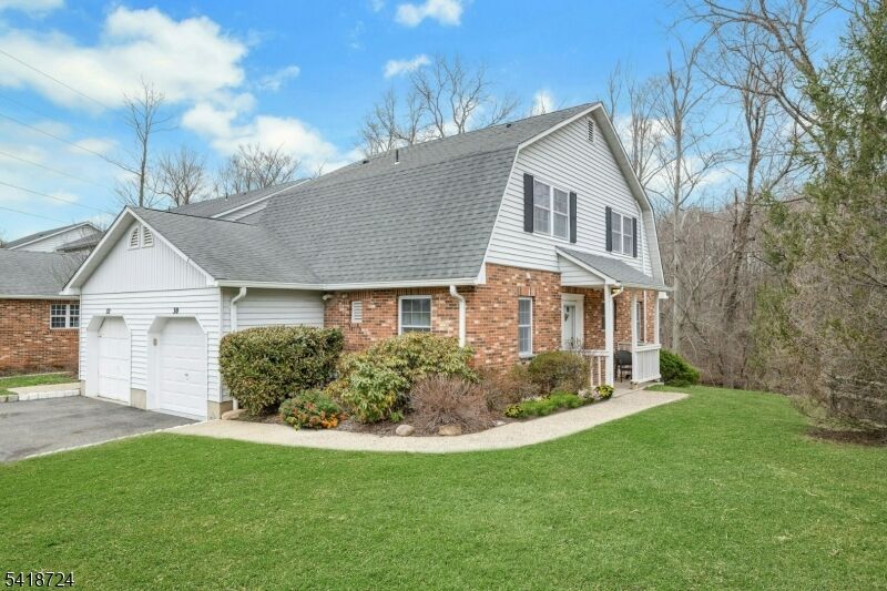 Property Photo:  30 Coachlight Dr  NJ 07928 