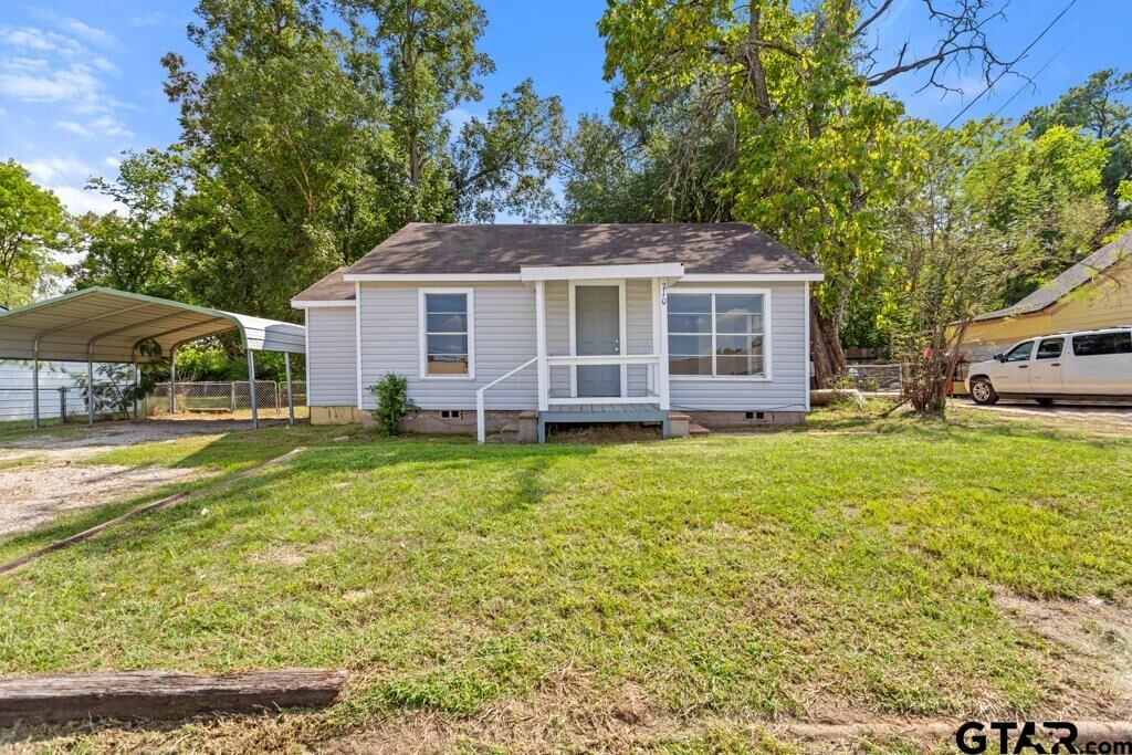 Property Photo:  210 Cooper  TX 75771 