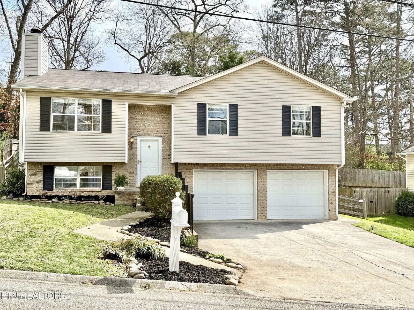 Property Photo: 1428 Waynesboro Lane TN 37923