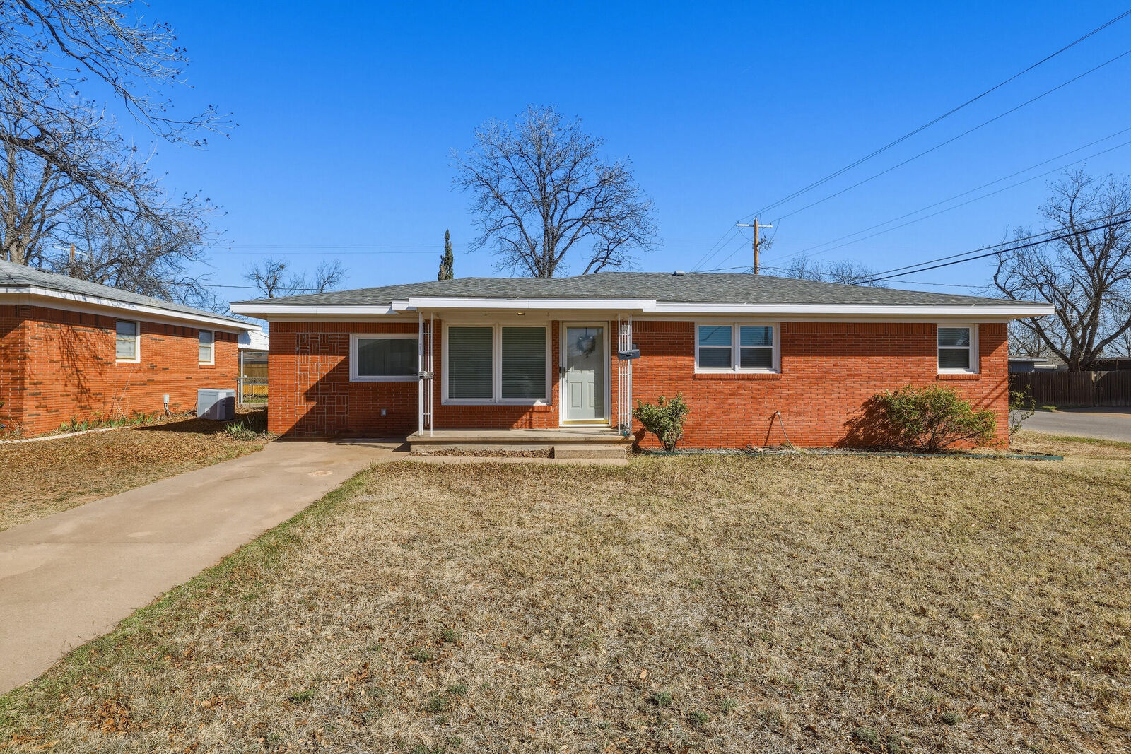 Property Photo:  2201 43rd Street  TX 79549 