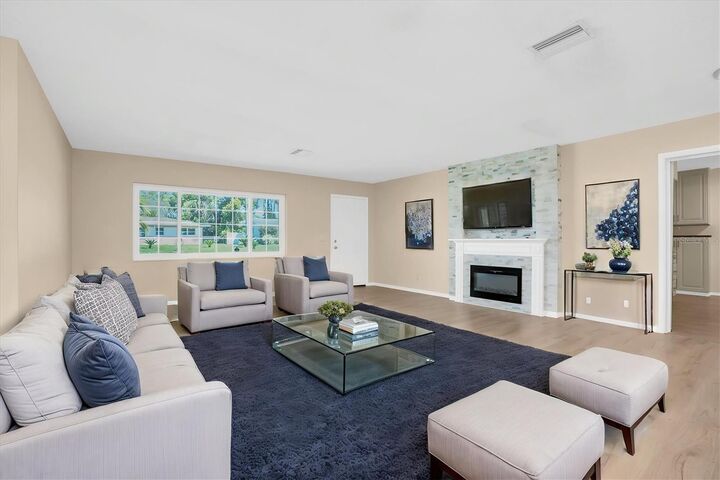 Property Photo: 2214 Duncan Drive FL 33770