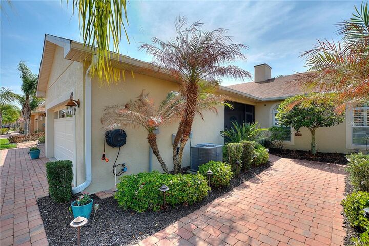 Property Photo: 1678 Linz Court FL 33884