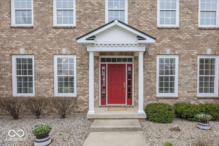 Property Photo: 16802 Oak Manor Drive IN 46074