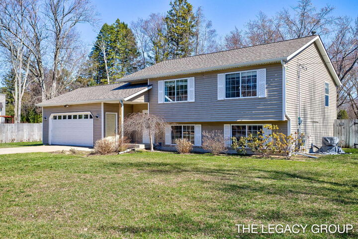 Property Photo: 651 S 160th Avenue MI 49423