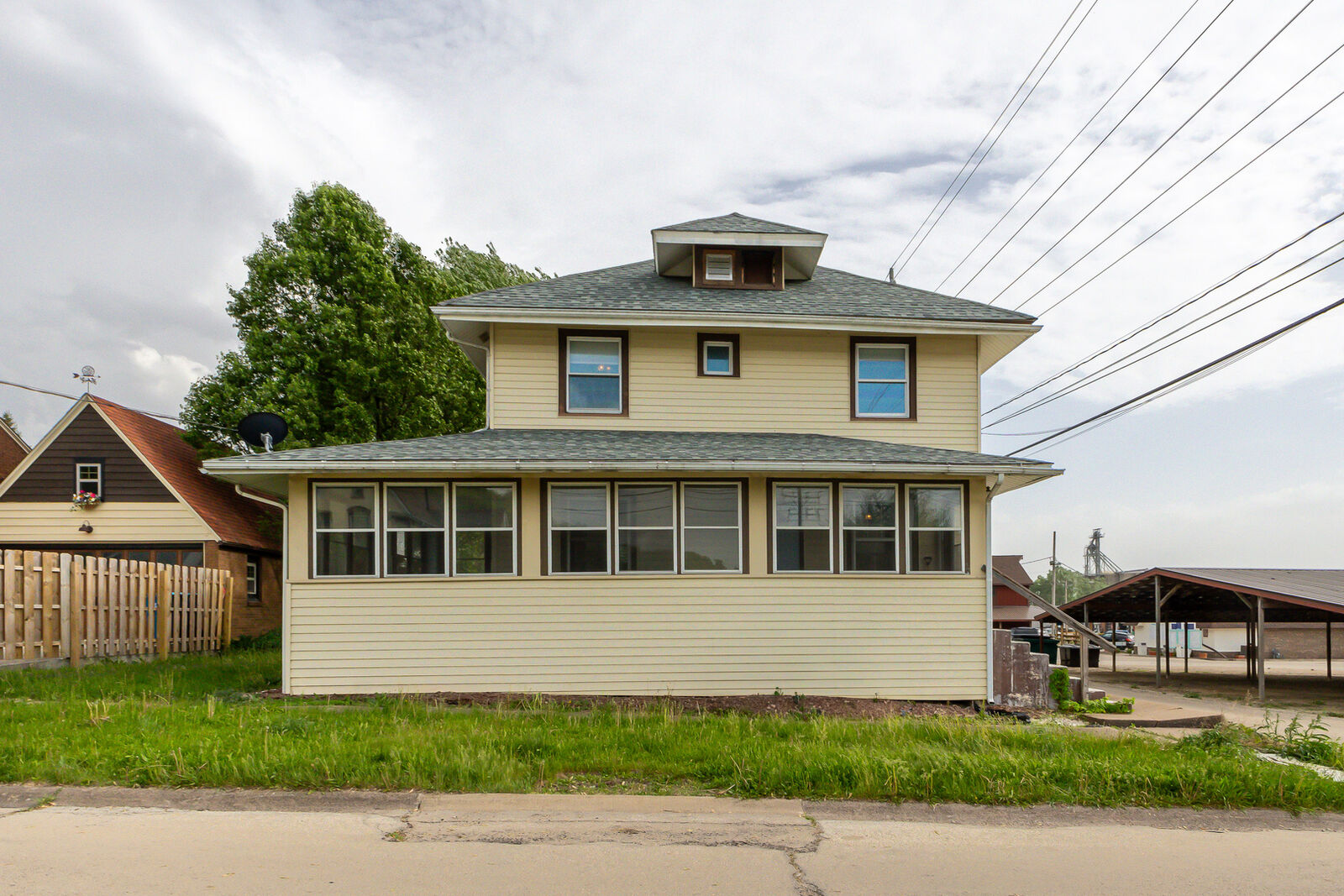 Property Photo:  115 Van Buren Street  IL 61074 