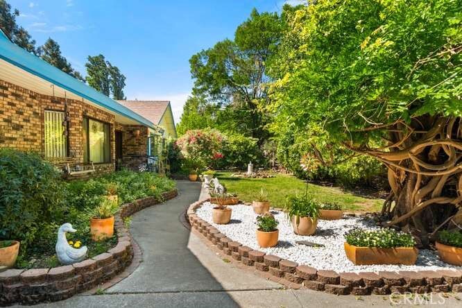 Property Photo:  625 La Bonita Court  CA 95973 