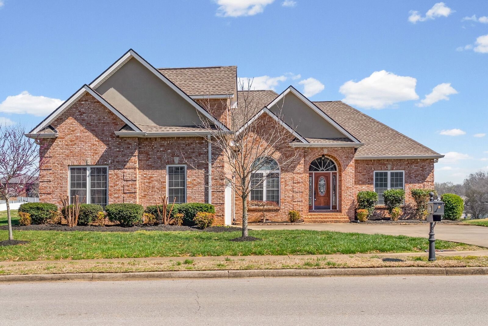 Property Photo:  2597 Stone Manor Way  TN 37043 
