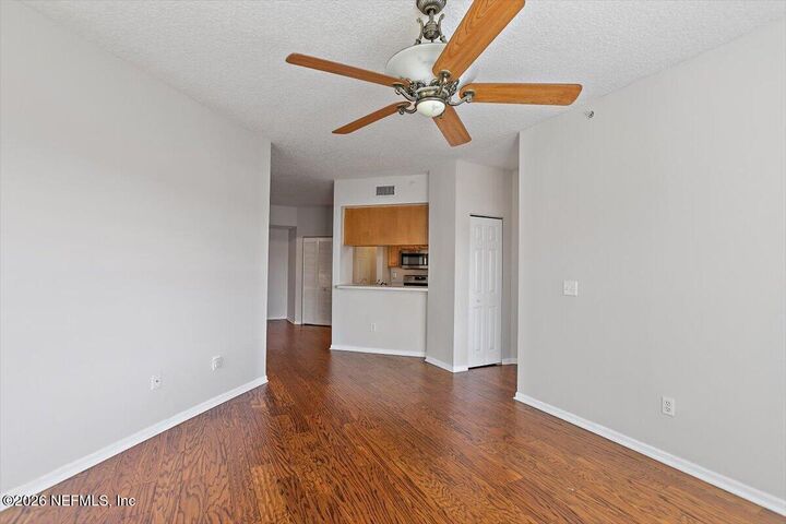 Property Photo: 1010 Bella Vista Boulevard 122 FL 32084