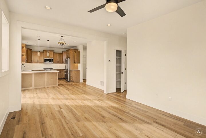 Property Photo:  2925 Travis Avenue  MT 59601 