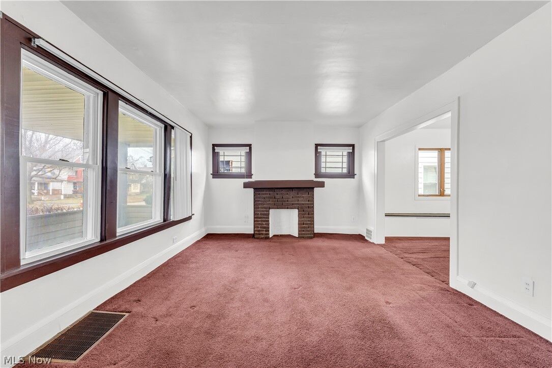 Property Photo: 1109 E 169th Street OH 44110