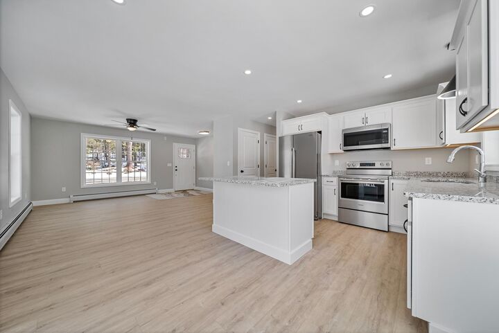 Property Photo:  142 S Main Street  NH 03465 