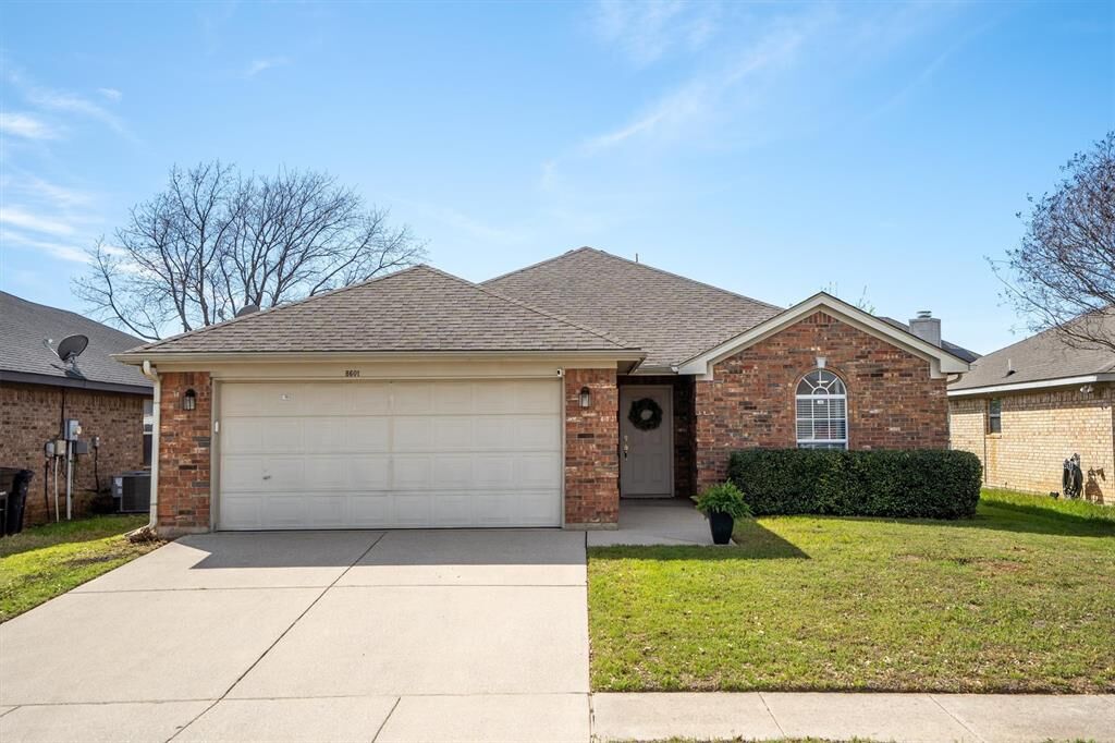 Property Photo:  8601 Stetson Drive  TX 76244 