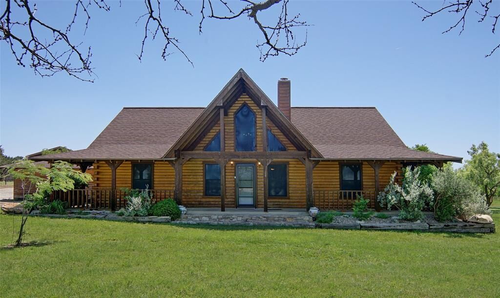 Property Photo:  1222 Canyon Wren Loop  TX 76449 