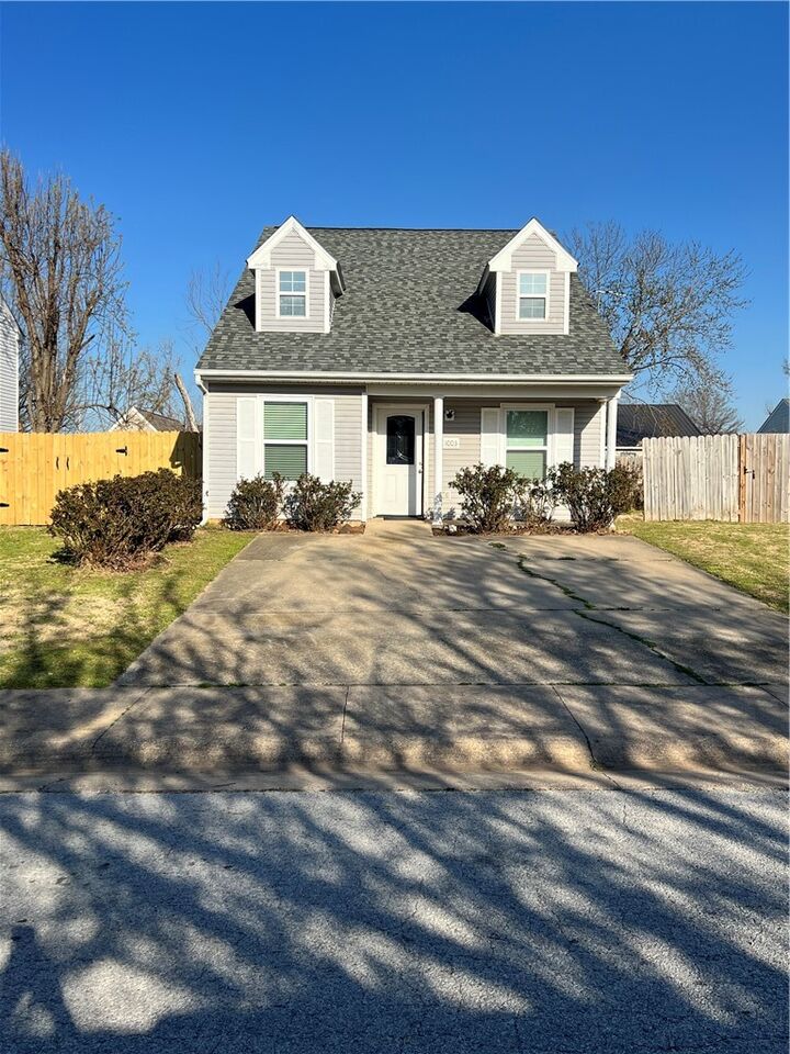 Property Photo:  1003 25th Street  AR 72758 