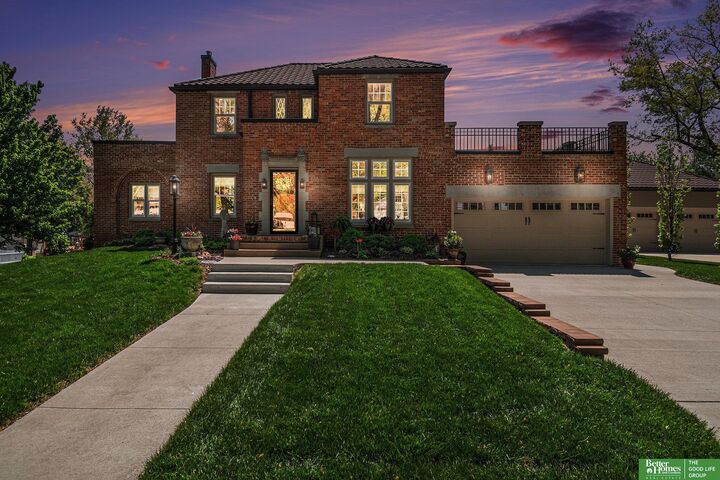 Property Photo:  1020 E Valley Street  IA 51566 