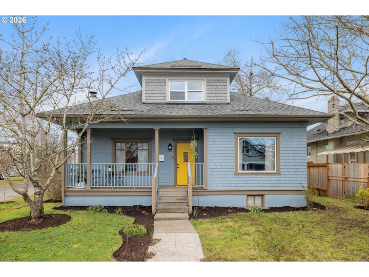 Property Photo:  5401 SE Rhone St  OR 97206 