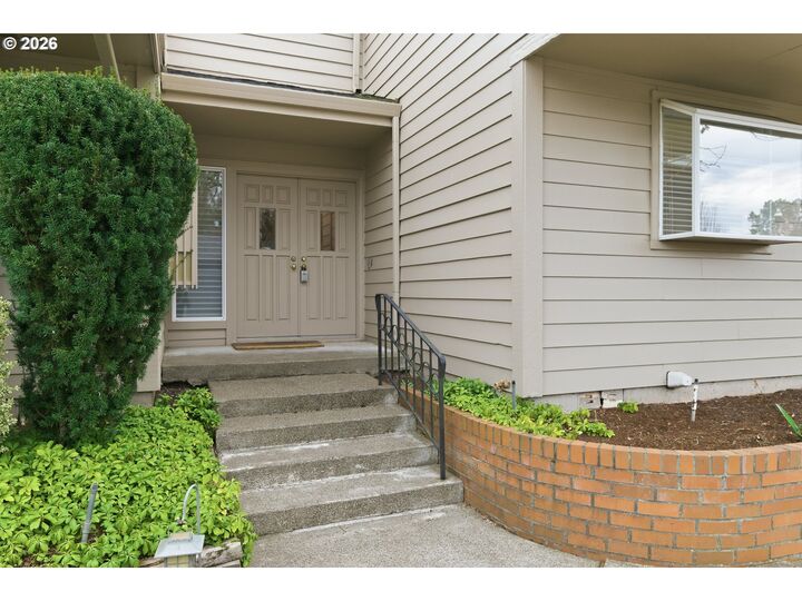 Property Photo:  32400 SW Arbor Lake Dr  OR 97070 