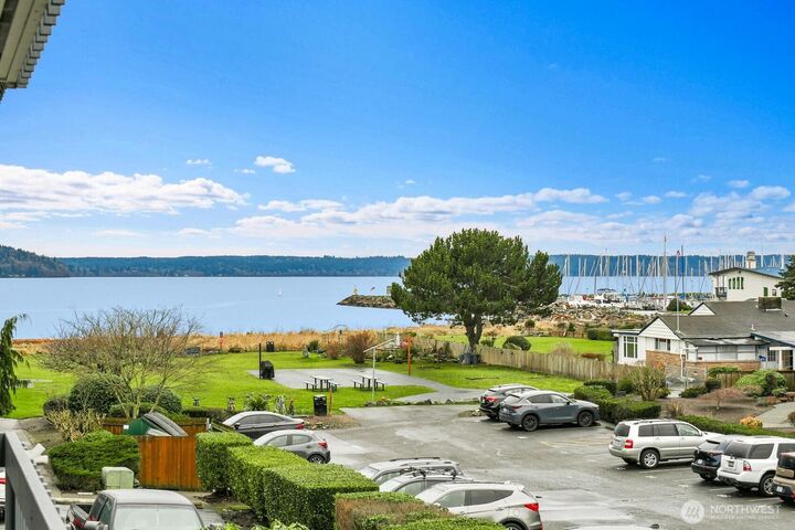Property Photo:  23003  Marine View Drive S  WA 98198 