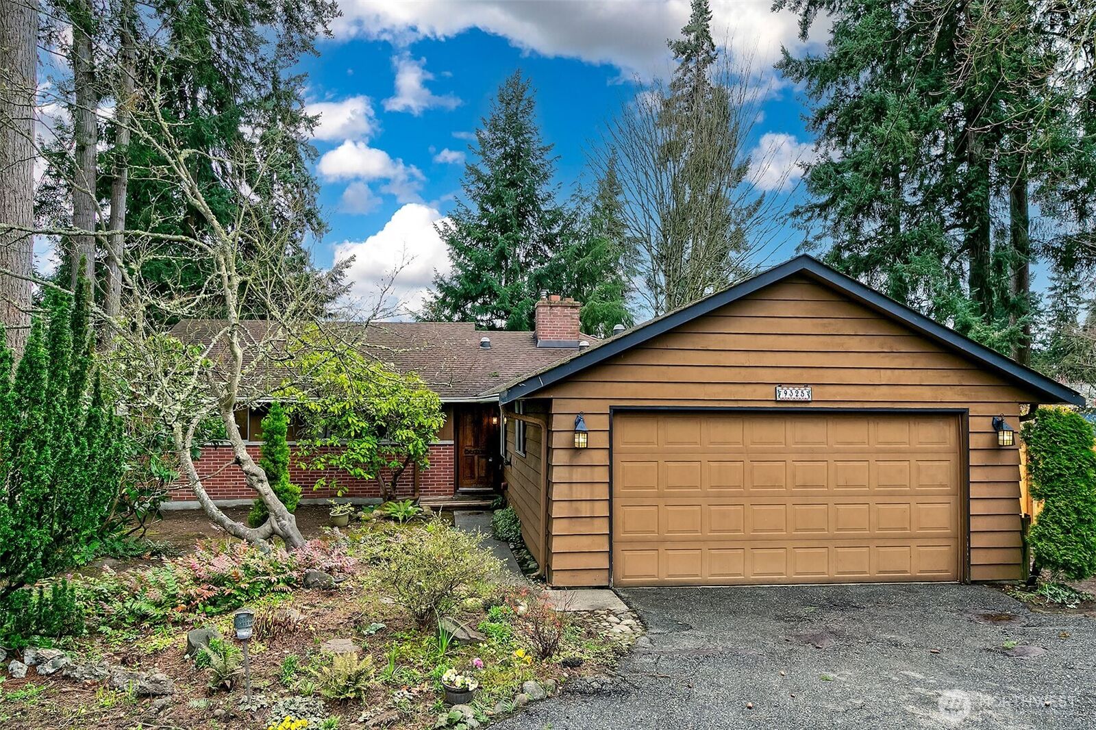 Property Photo:  9325  217th Place SW  WA 98020 