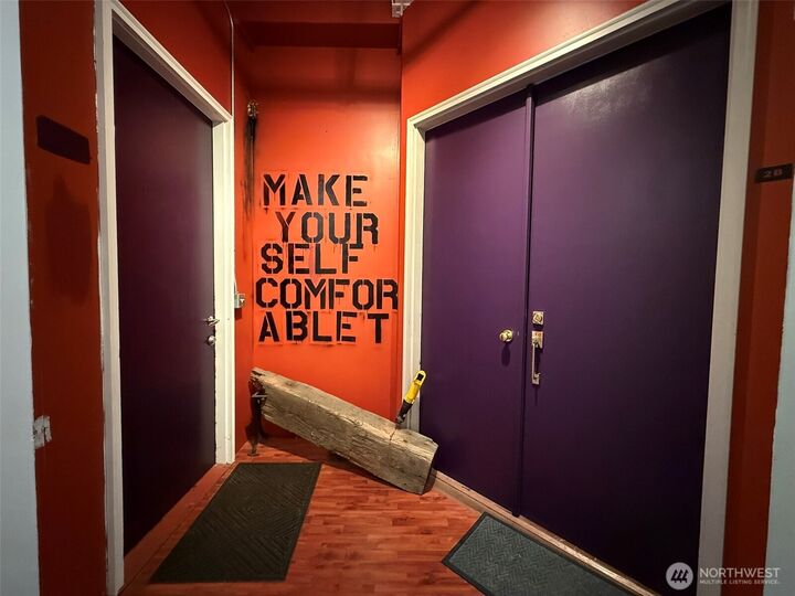 Property Photo:  707 S Snoqualmie Street 2B  WA 98108 