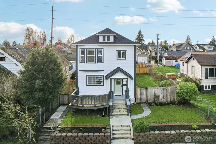 Property Photo: 1722 S Cushman Avenue WA 98405