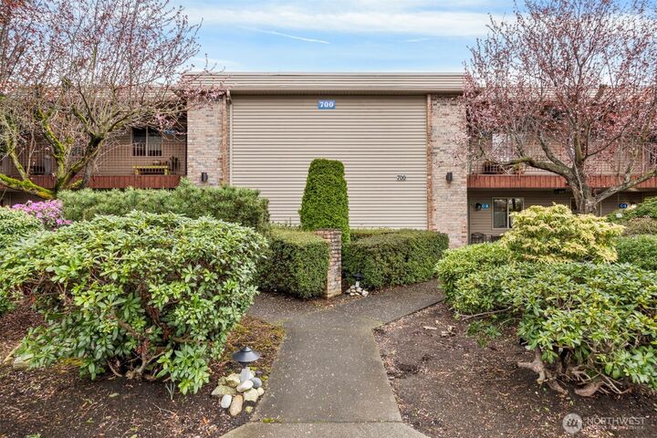 Property Photo:  700  11th Street C-1  WA 98225 