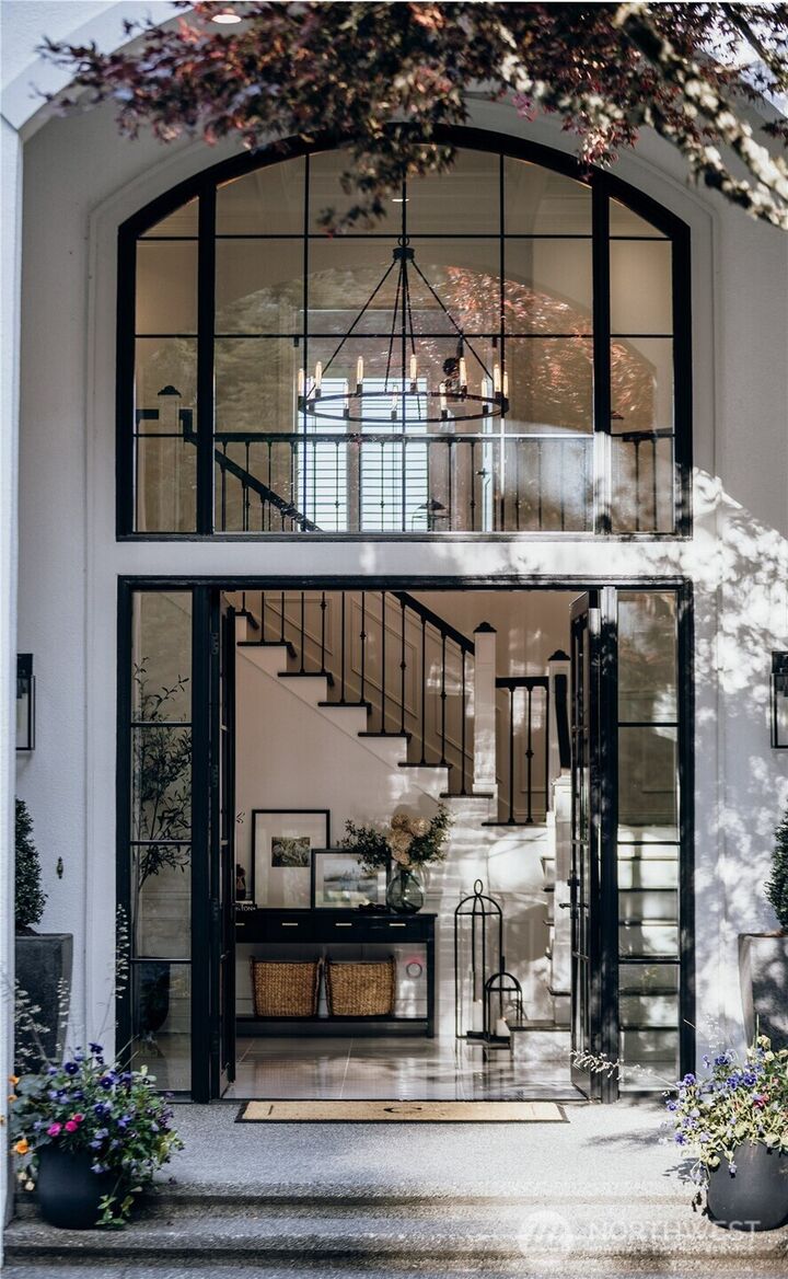 Property Photo:  15115  138th Avenue E  WA 98374 