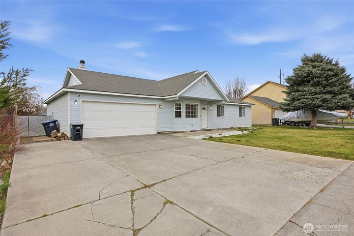 Property Photo:  112 W Belmont Avenue  WA 98837 