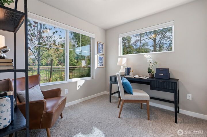 Property Photo:  14424  Madison Way D6  WA 98087 